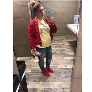 Meet your Posher, Bella